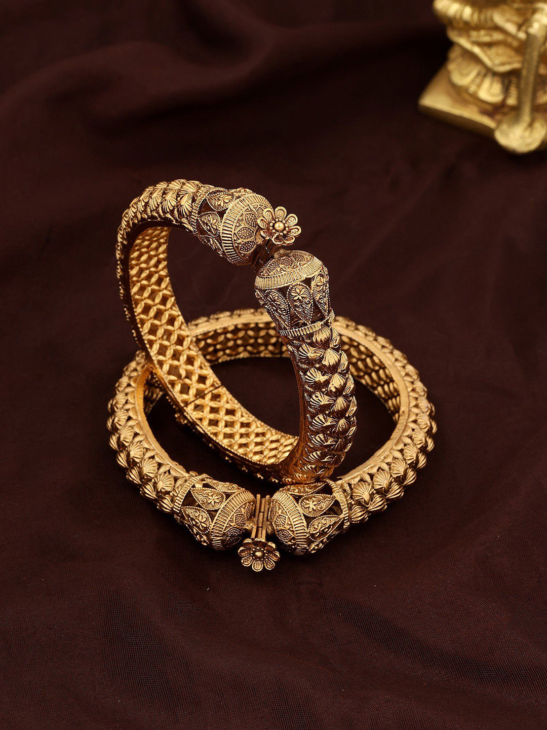 Exotic India Set Of 2 Copper Rajwadi Style Floral Design Screw Openable Bangles