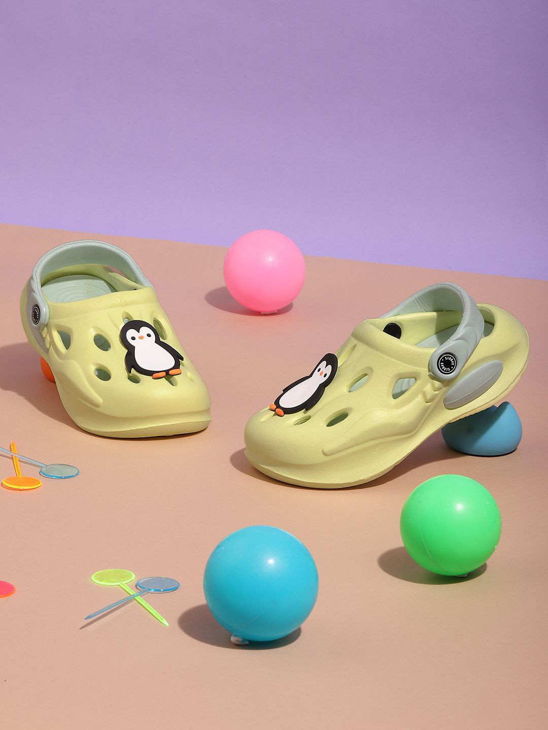 Truffle Collection Kids Flip Flops Clogs