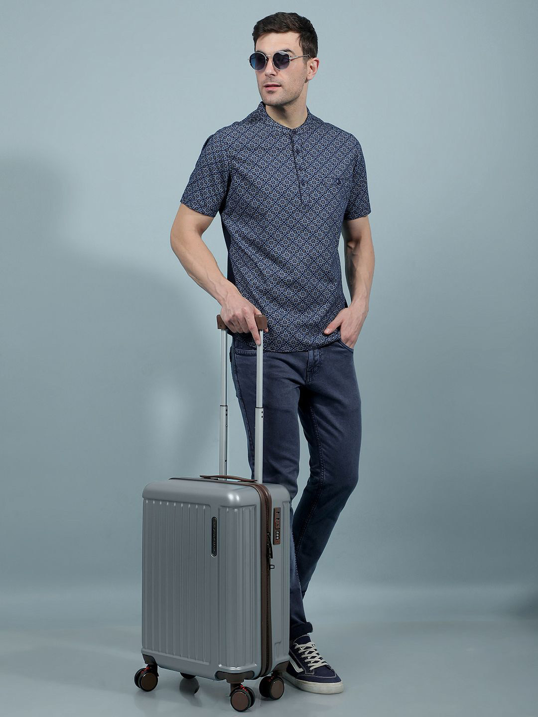 MOVE-MEANT Textured Hard-Sided Small Trolley Bag