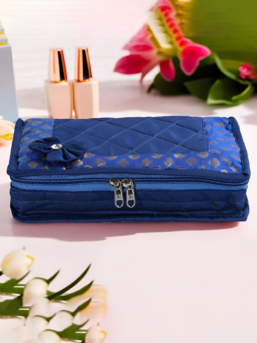 Aura Blue and Gold-Toned Printed 7-Compartments Bow Jewellery Organiser