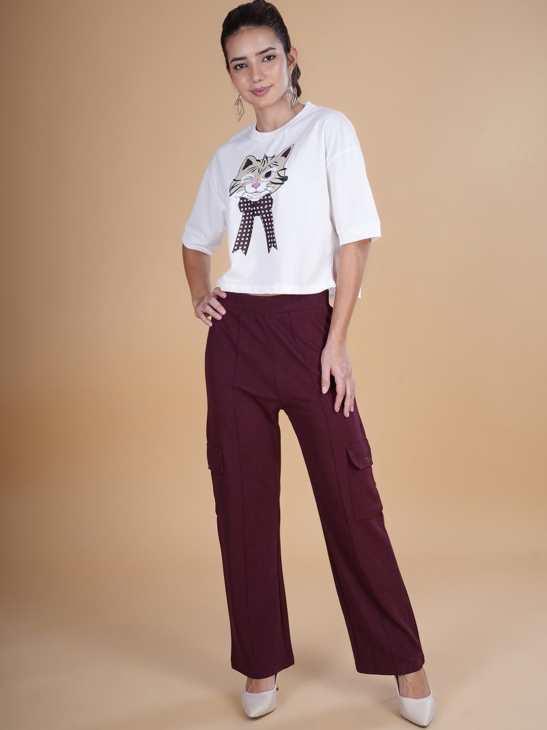 NEYSA Cat Printed Round Neck T-Shirt With Trousers