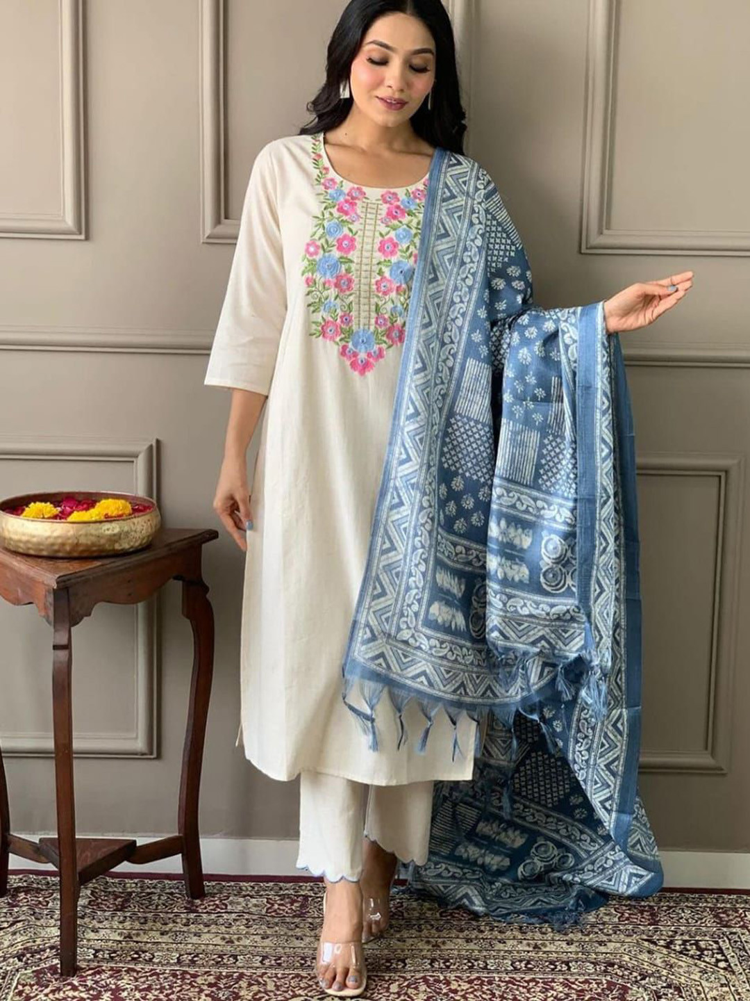 LP LABEL PEHNAVA Floral Thread Work Round Neck Straight Kurta with Trouser & Dupatta