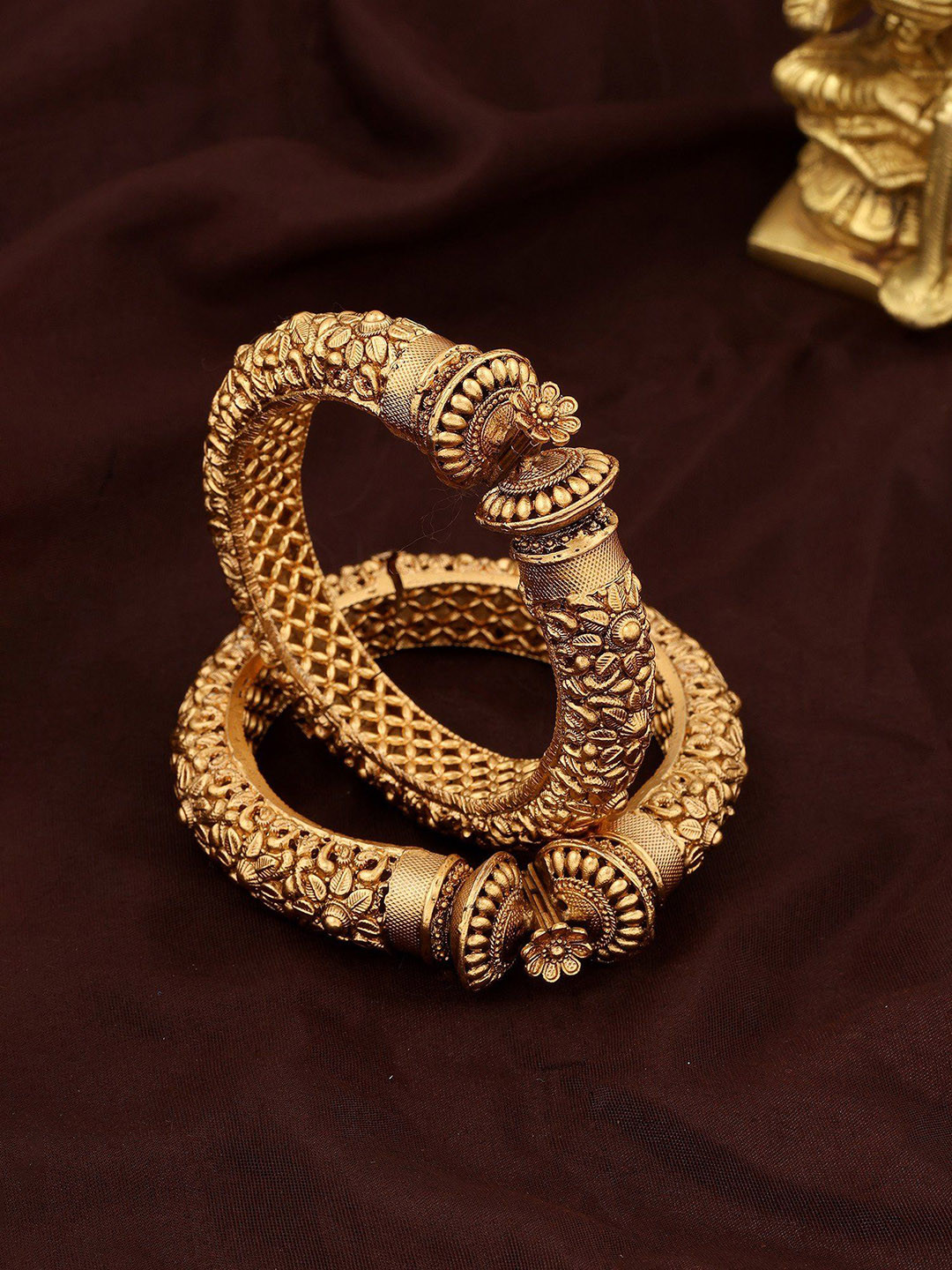 Exotic India Rajwadi Style Floral Design Screw Openable Copper Pair Of Bangles