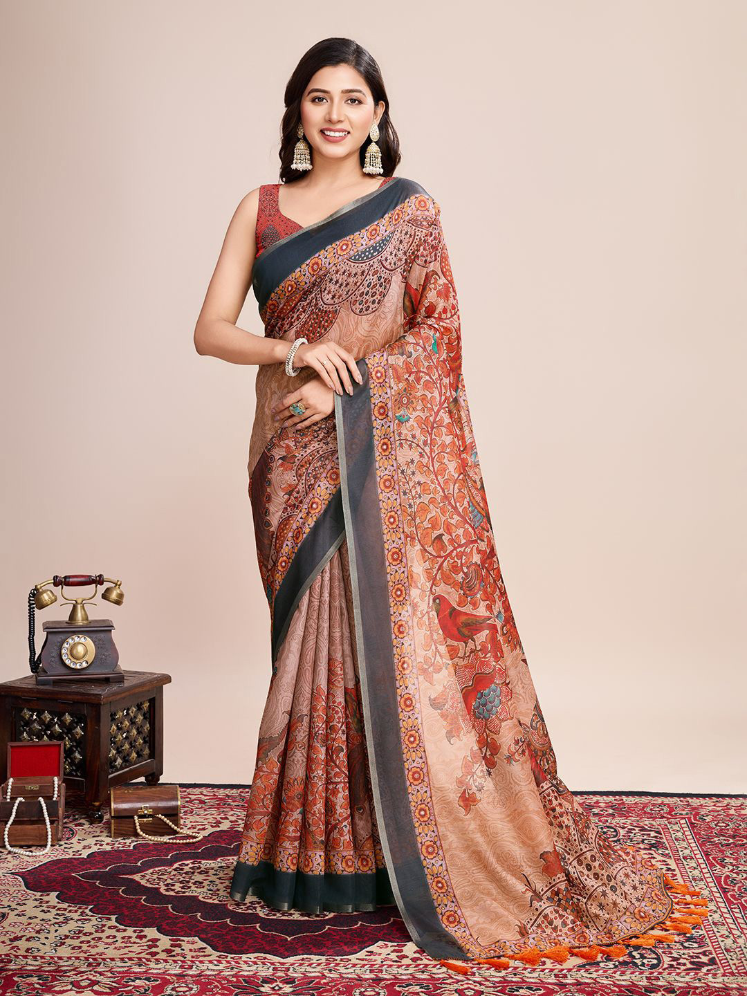 VEDANT VASTRAM Women's Linen Printed Ethnic Motifs Saree