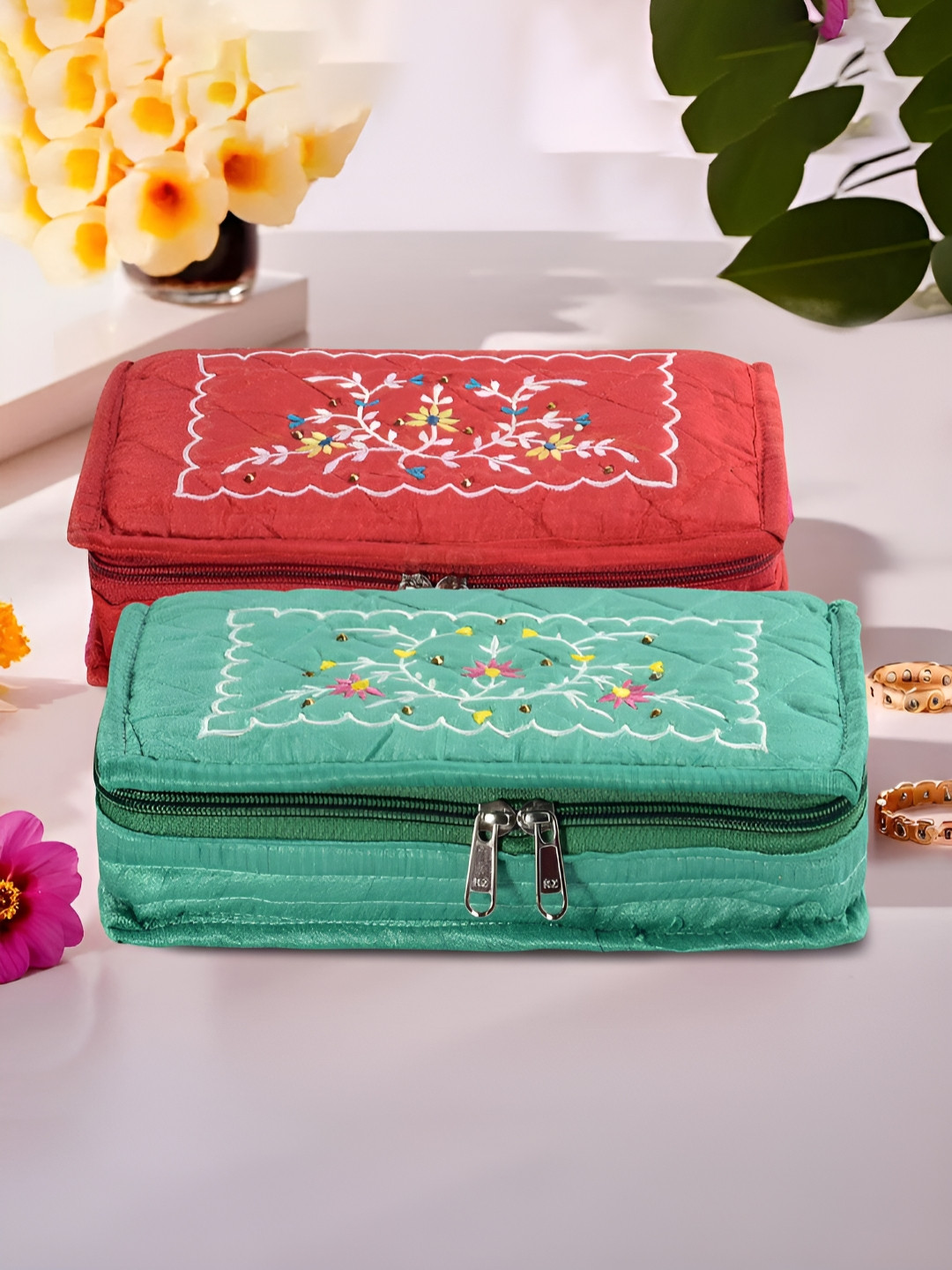 Aura Red and Green 2 Pieces Embroidered 7-Compartments Jewellery Organisers