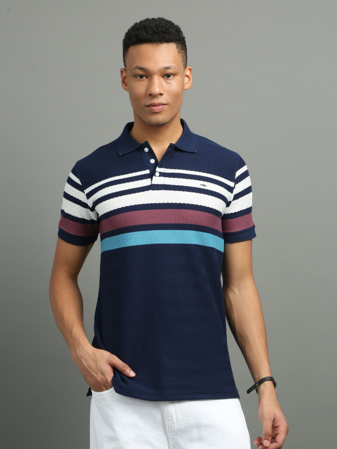 FROSEN FOX Men Striped Polo Collar T-shirt