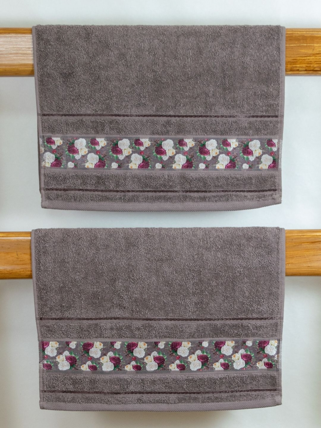 Myntra Elegant Homes Victoria Brown & White 2 Pieces Printed Pure Cotton Hand Towels