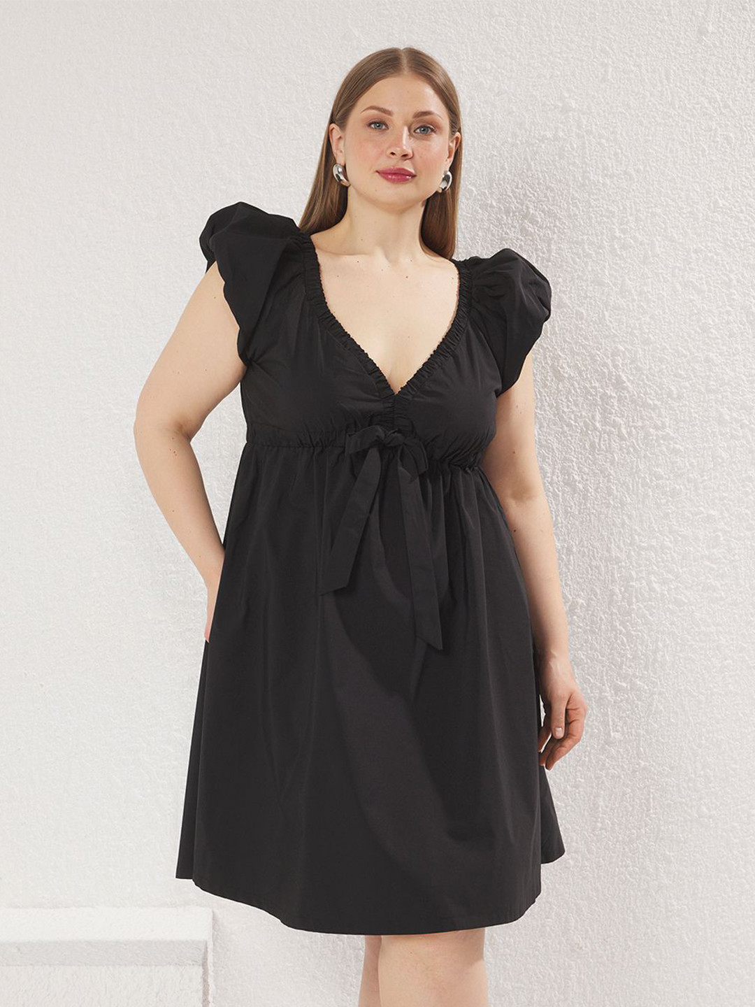 Trendyol Solid Plunge Neck Cap Sleeves Tie-Ups Detail Fit & Flare Dress