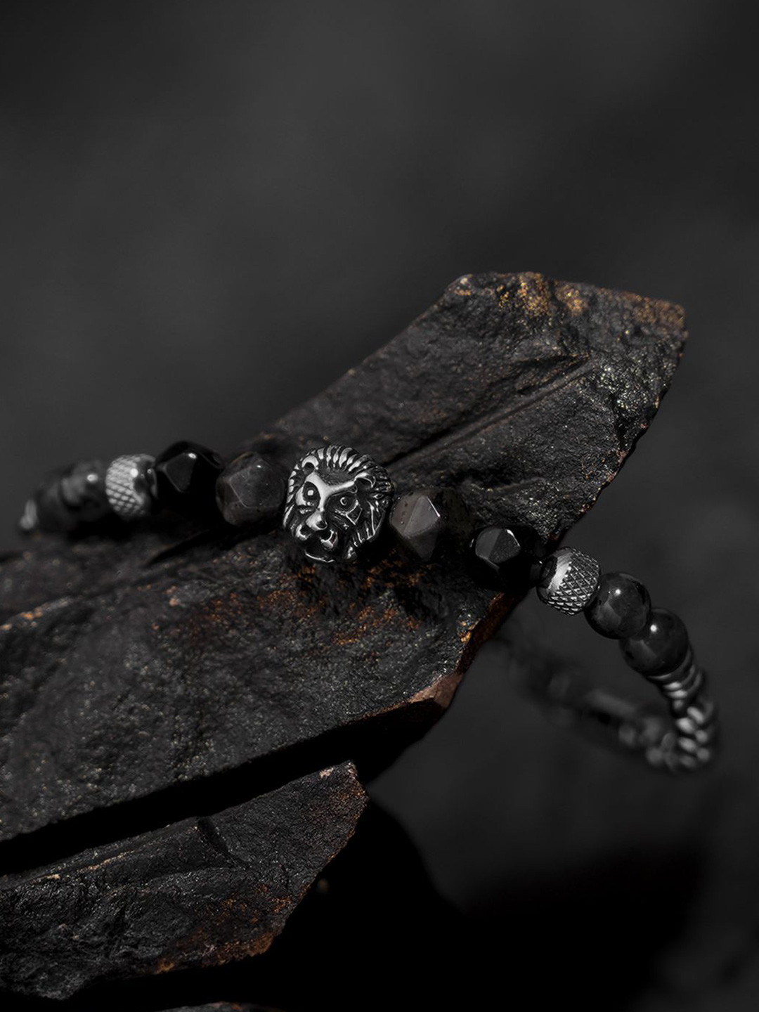 SWASHAA Harrisson Men Silver-Plated Artificial Beaded Wraparound Bracelet