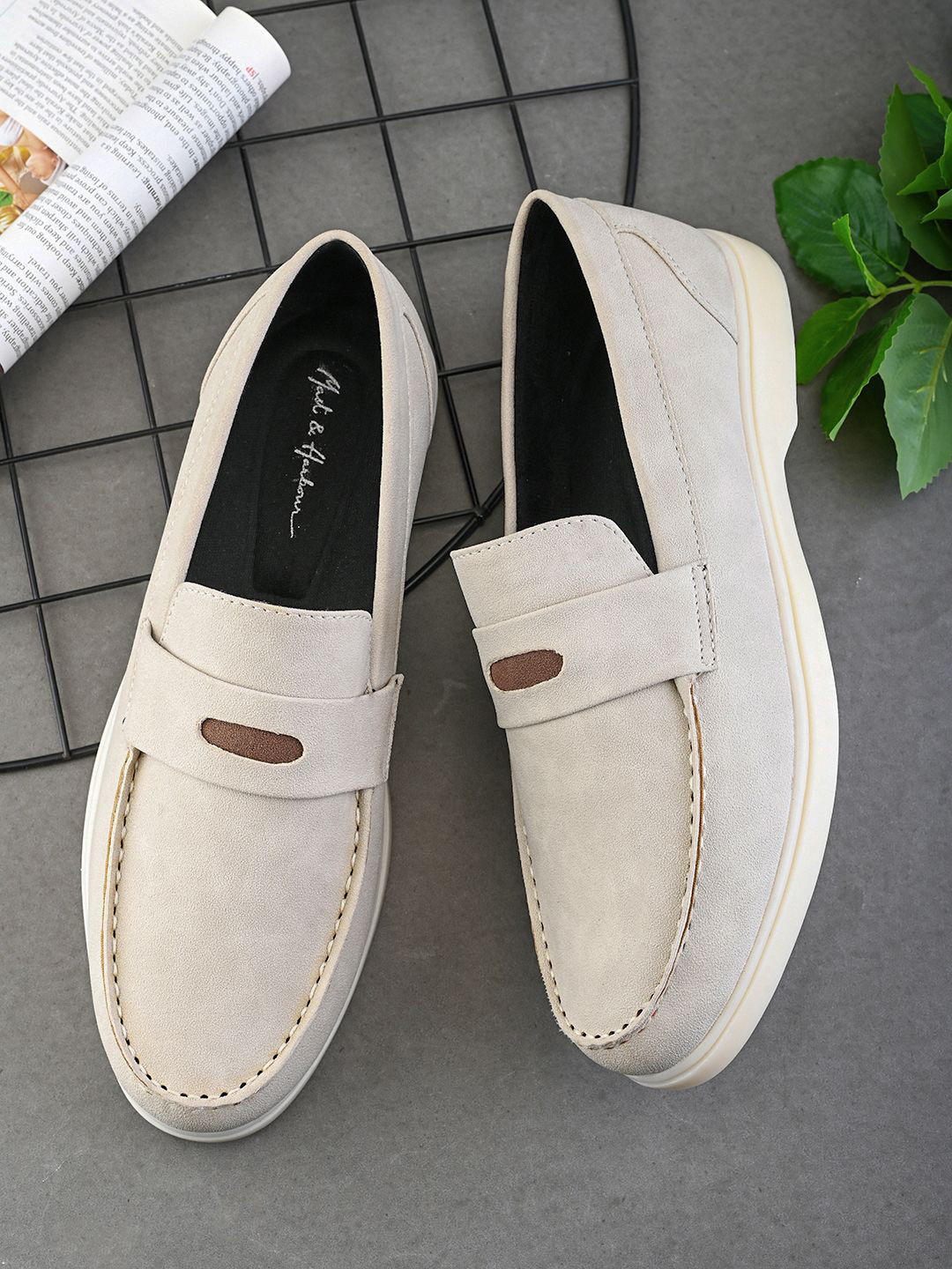 Mast & Harbour Men Round Toe Loafers