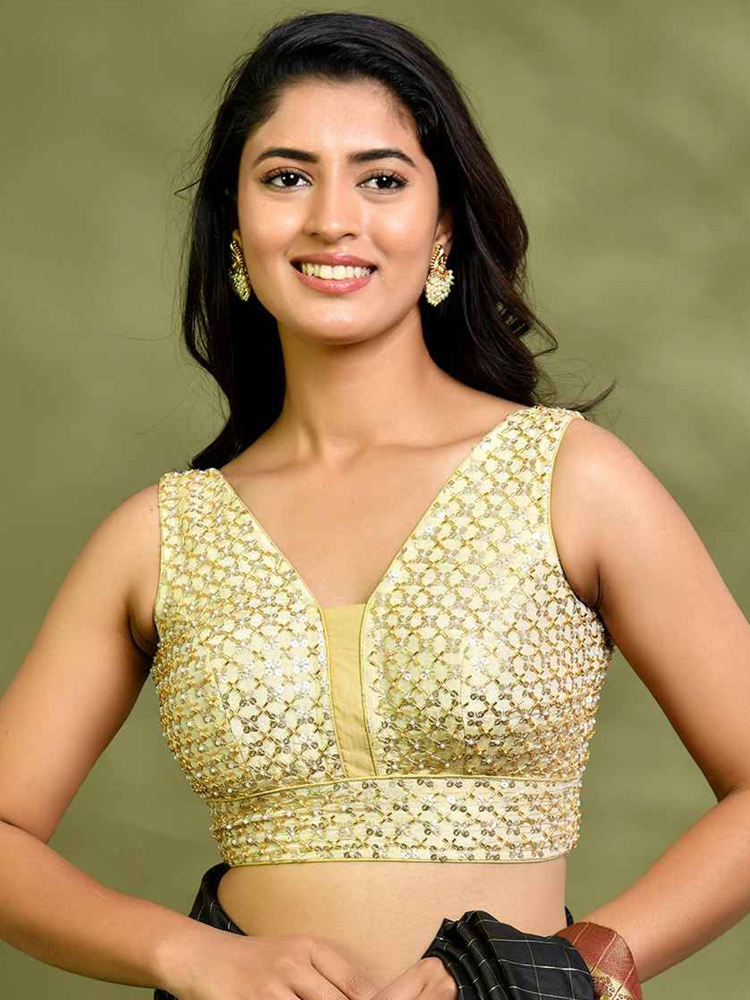 Amodini Designer Studio Embellished Pearl Cut Dana V-Neck Padded Saree Blouse