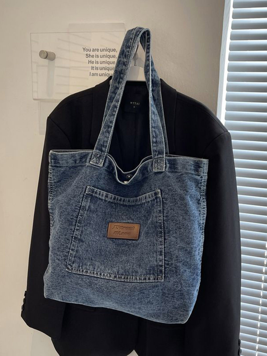 CORSICA Women Solid Structured Tote Bag