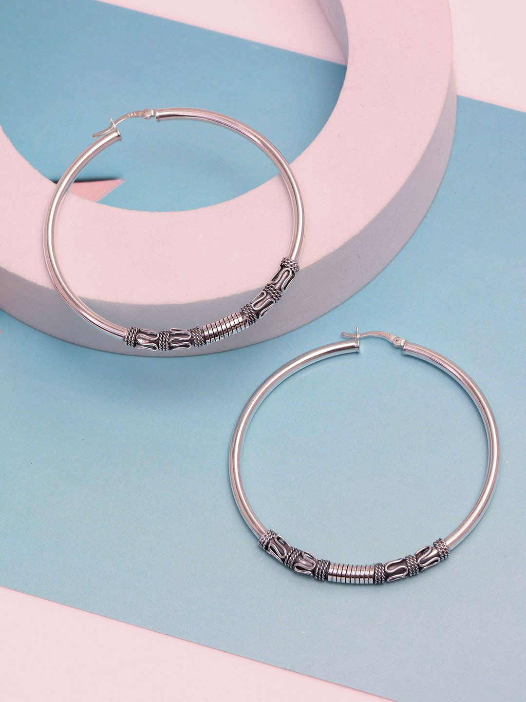 LeCalla 925 Sterling Silver Silver-Plated Round Shaped Oxidized Hoop Earrings