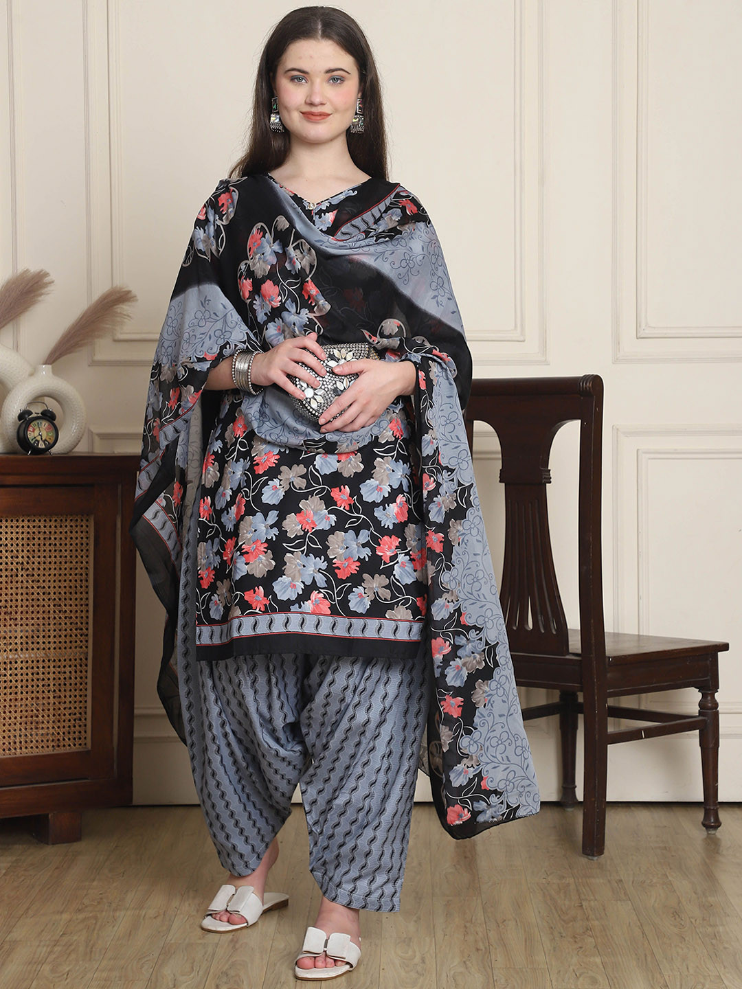 Merira Floral Printed Straight Kurta with Trousers & Dupatta