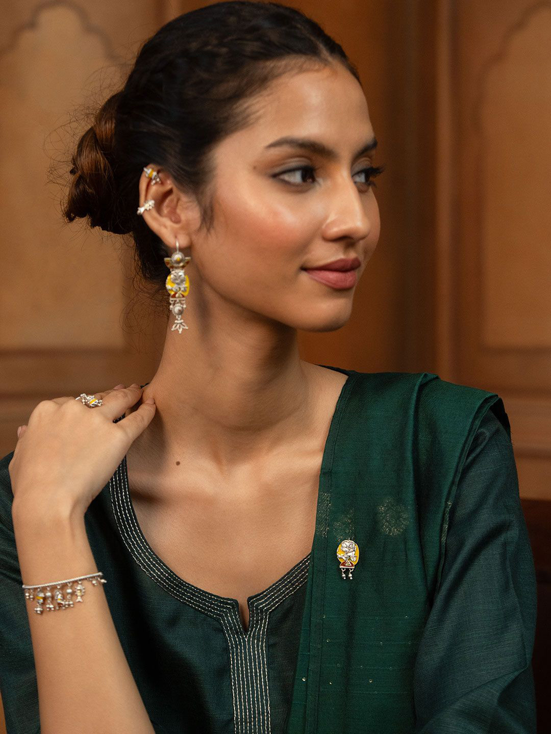 SHAYA Brooch in Oxidised 925 Silver