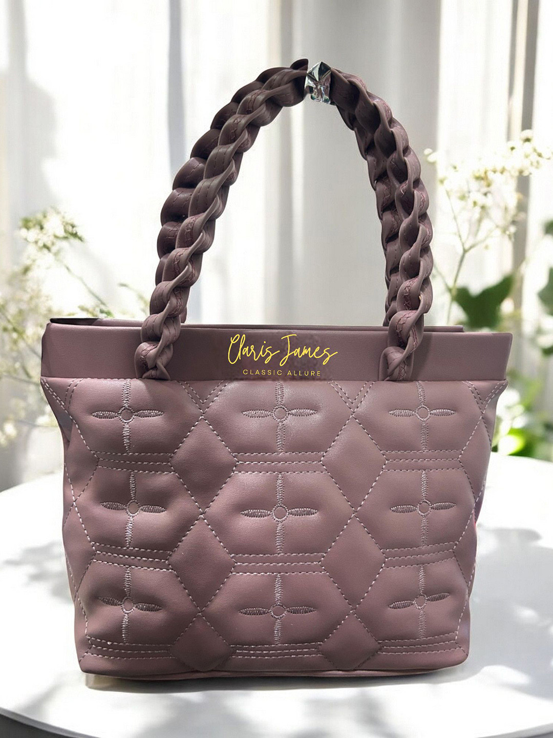 CLARIS JAMES Women Solid Structured Shoulder Bag