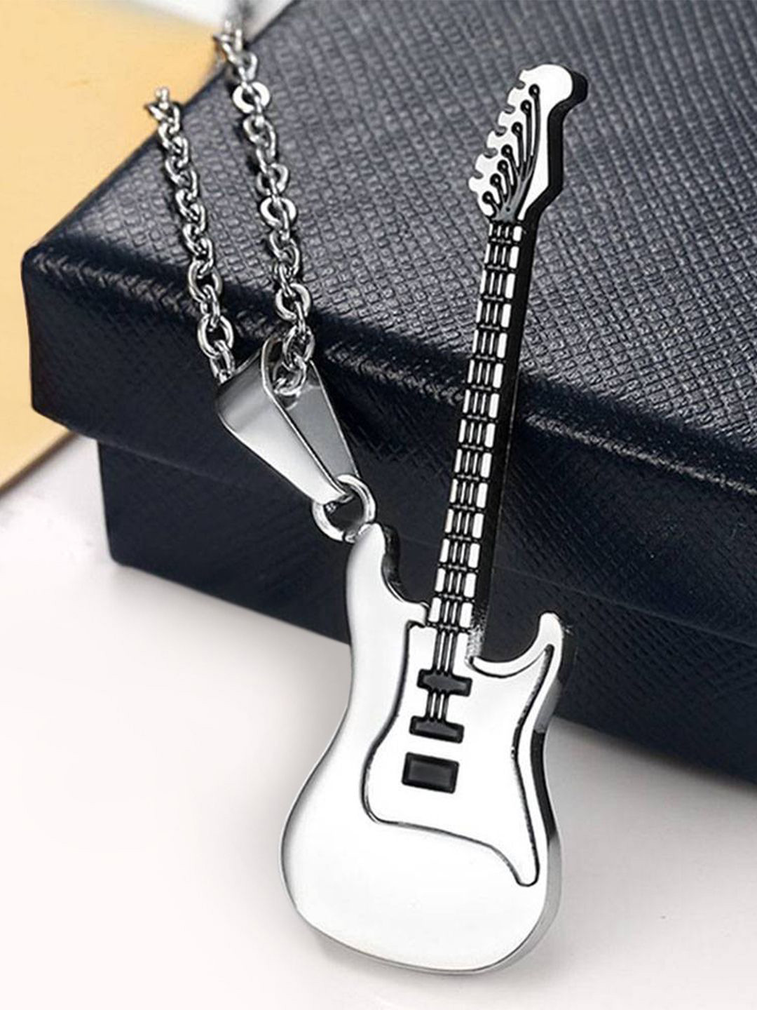 Peora Men Silver-Plated Guitar Shaped Pendant Chain With Red Rose