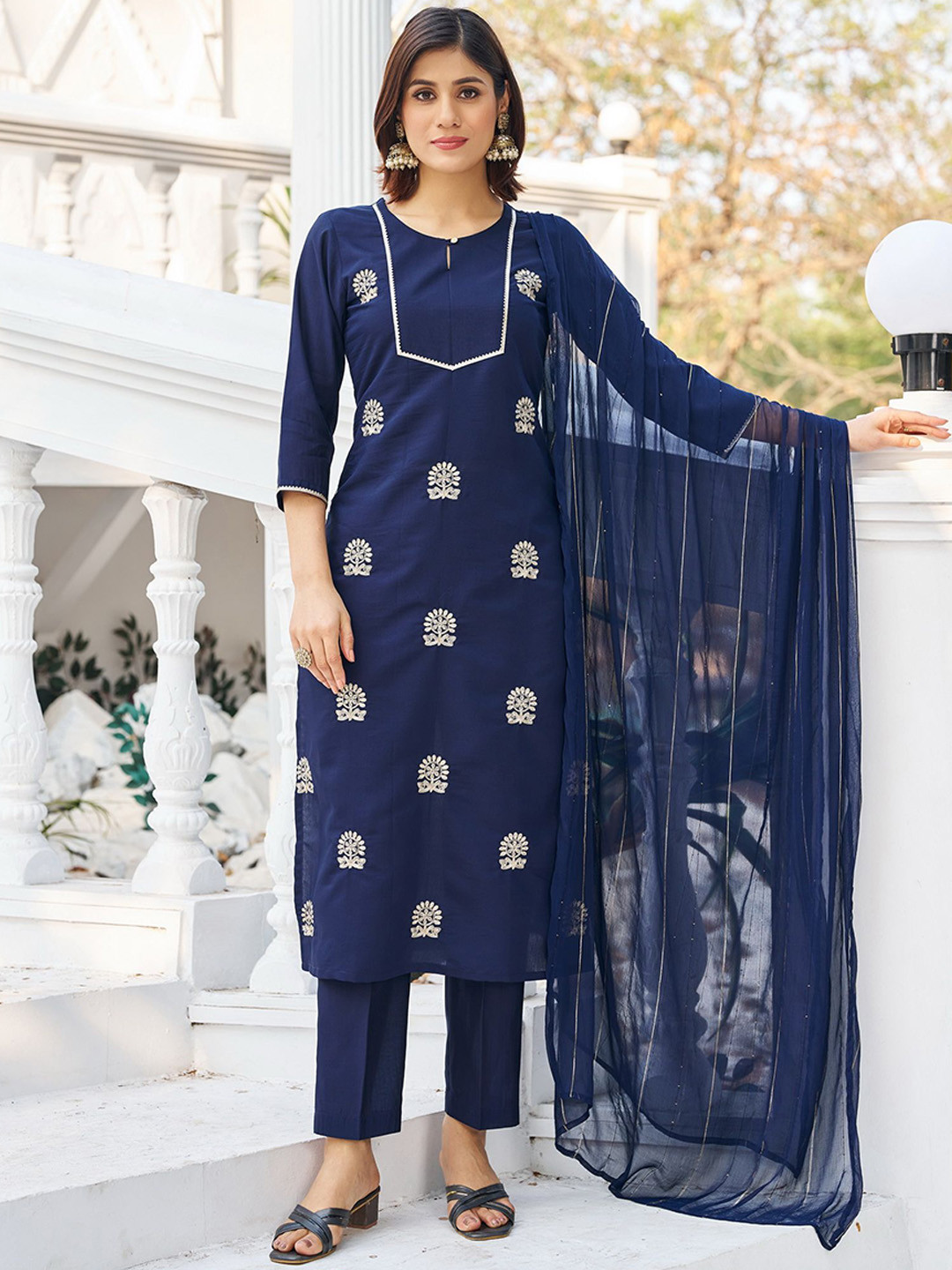 VIBE VISION Floral Embroidered Keyhole Neck Straight Kurta With Trousers & Dupatta