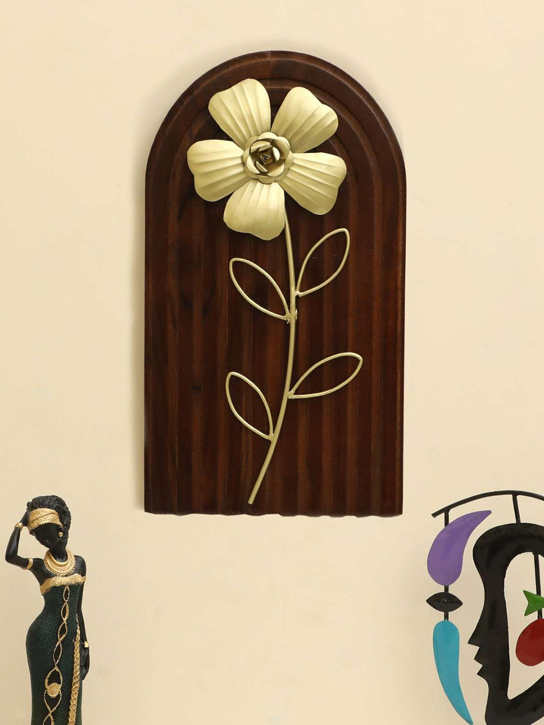 vedas W-Leo Leaf Metal Floral Glossy Hanging Hall Wall Hangings-16.1In