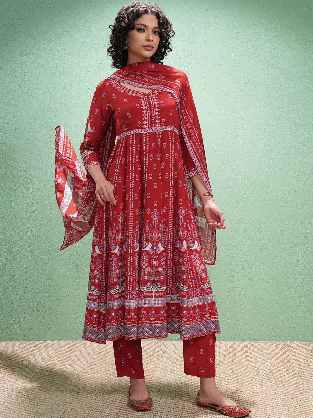 Vishudh Floral Printed Sweetheart Neck Anarkali Kurta With Trousers & Dupatta