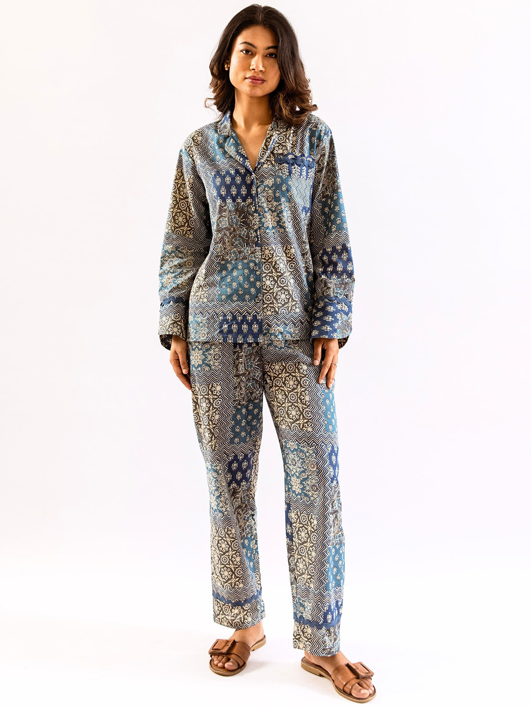 FEATHERS CLOSET Women Blue Patchy Print Pure Cotton Shirt Collar Night Suit