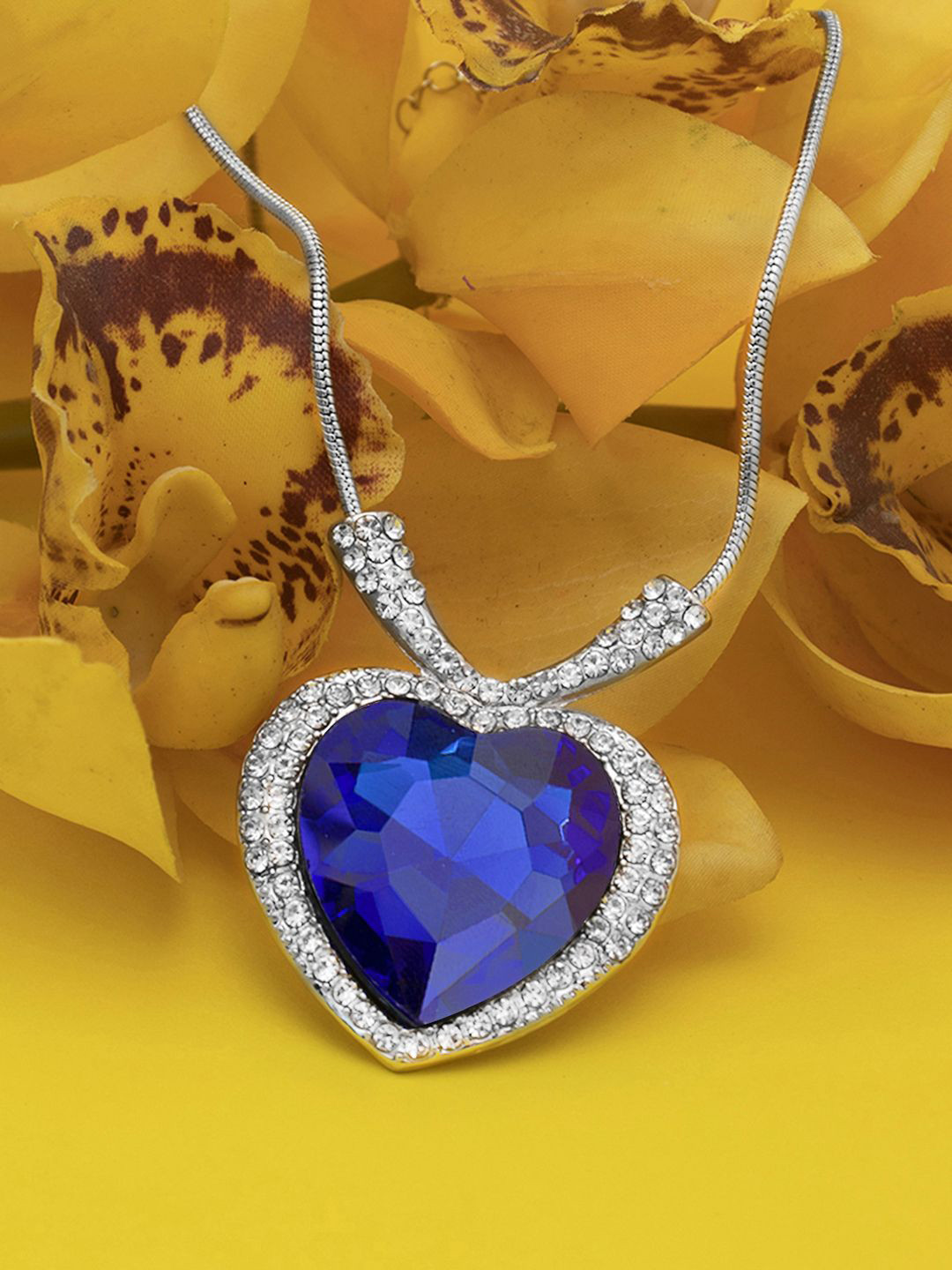 Peora Silver-Plated Heart Shaped Crystal Studded Pendant With Red Rose