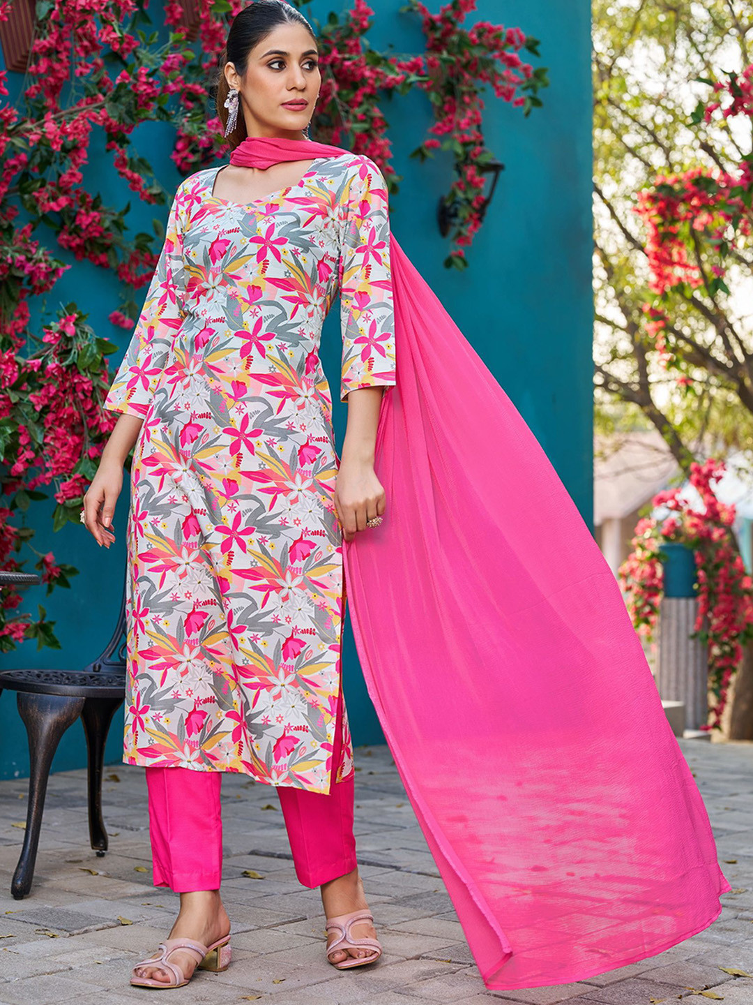 Moda Rapido Floral Printed U-Neck Straight Kurta With Trousers And Dupatta