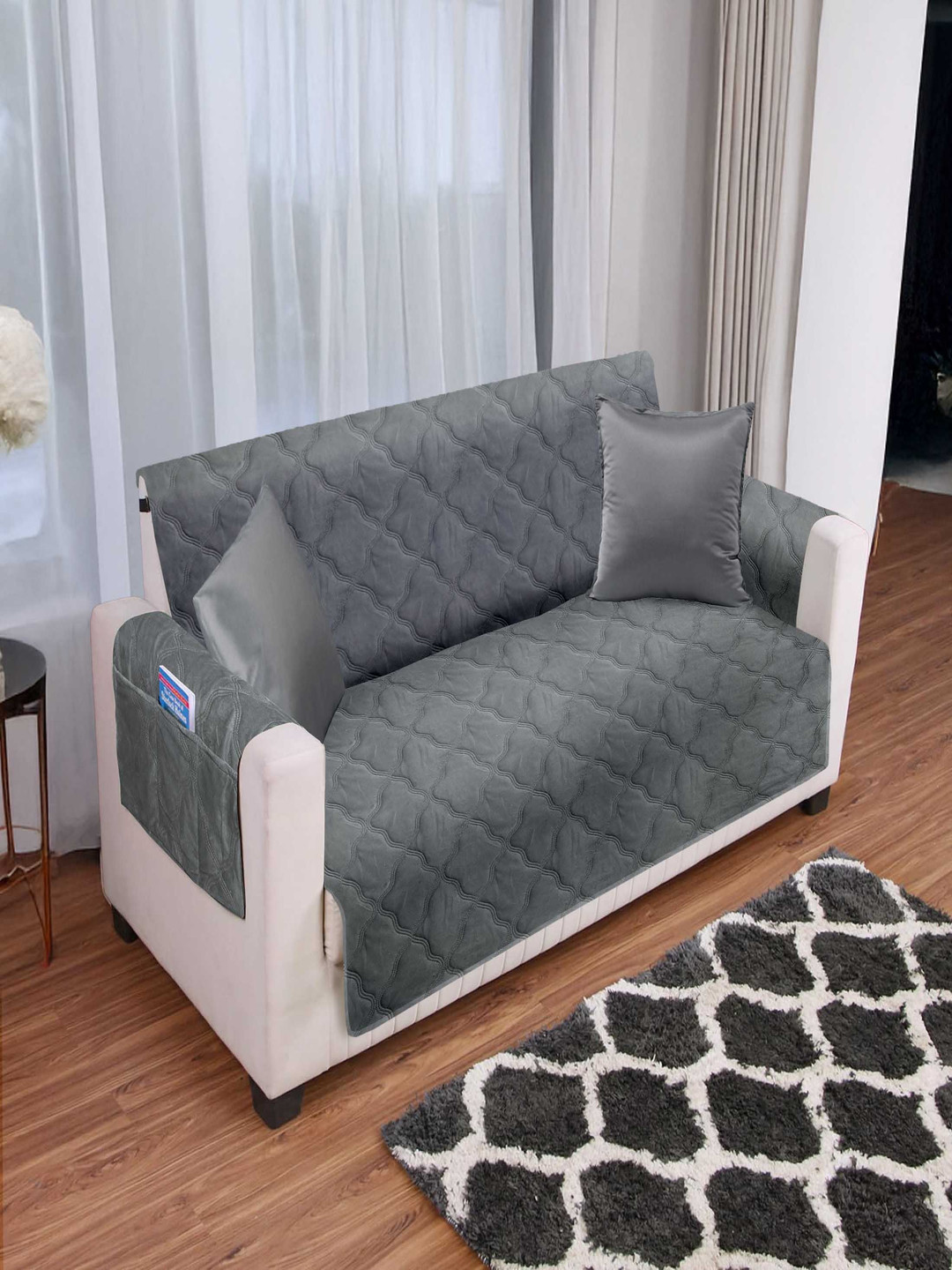 Cortina Velvet Reversible quilt Sofacover,Washable Couchcover with Nonslip and Elasticstra