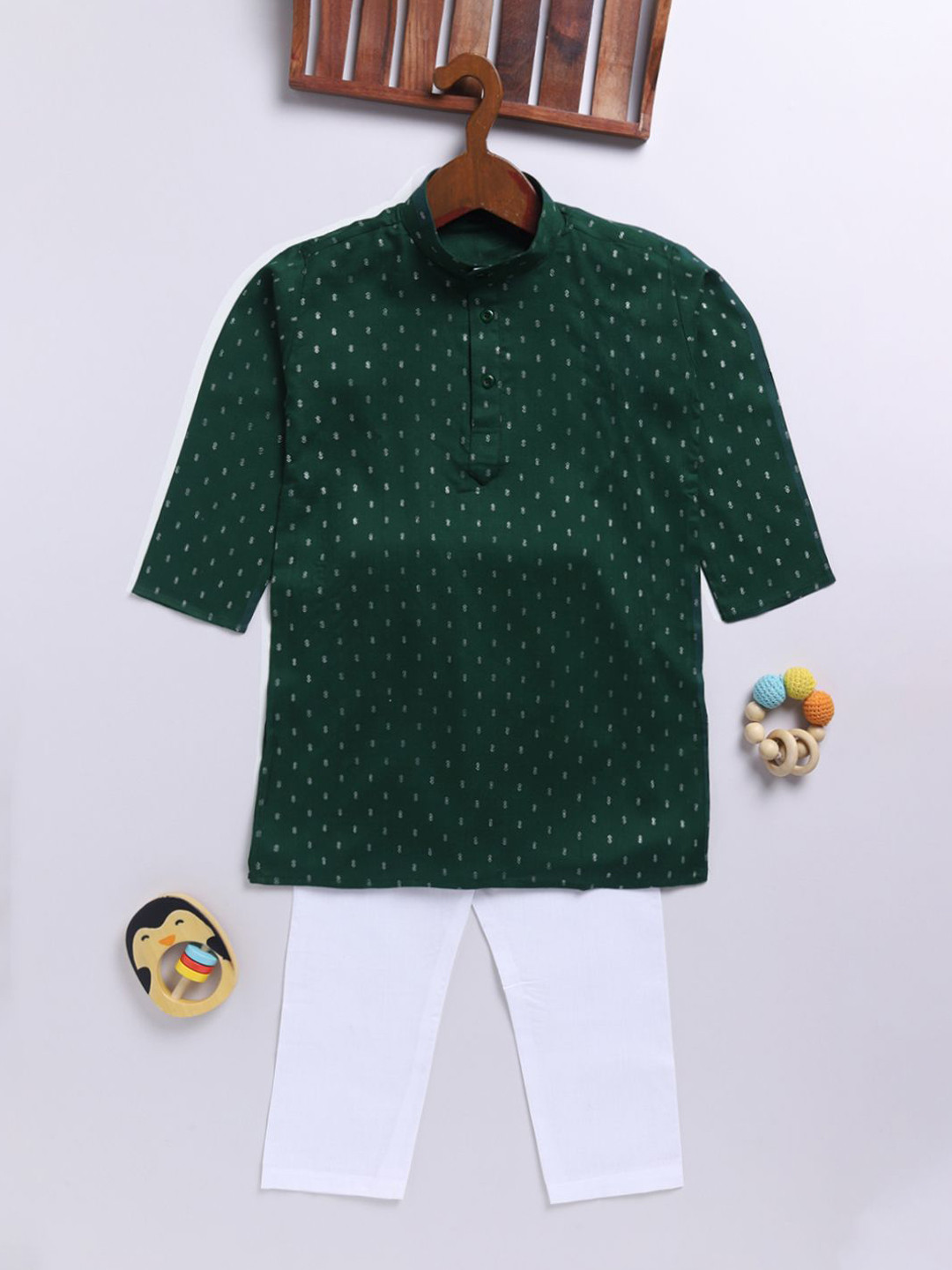 JBN Creation Boys Ethnic Motifs Printed Mandarin Collar Straight Kurta With Trouser