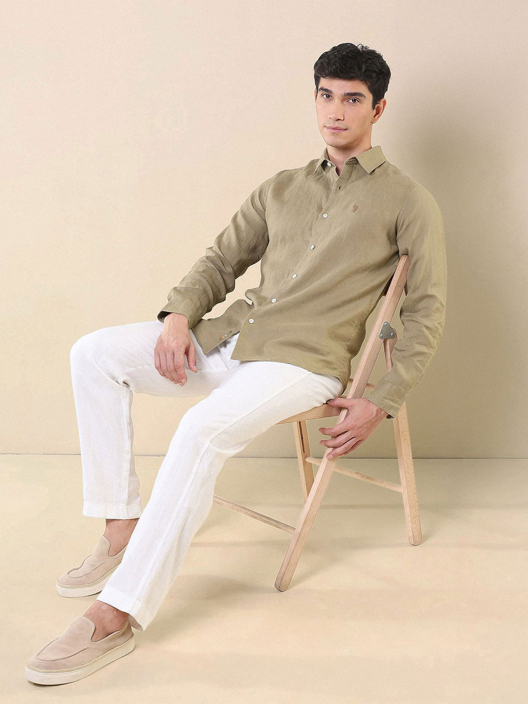 U.S. Polo Assn. X Pacho Men Tailored Fit Spread Collar Solid Pure Linen Casual Shirt