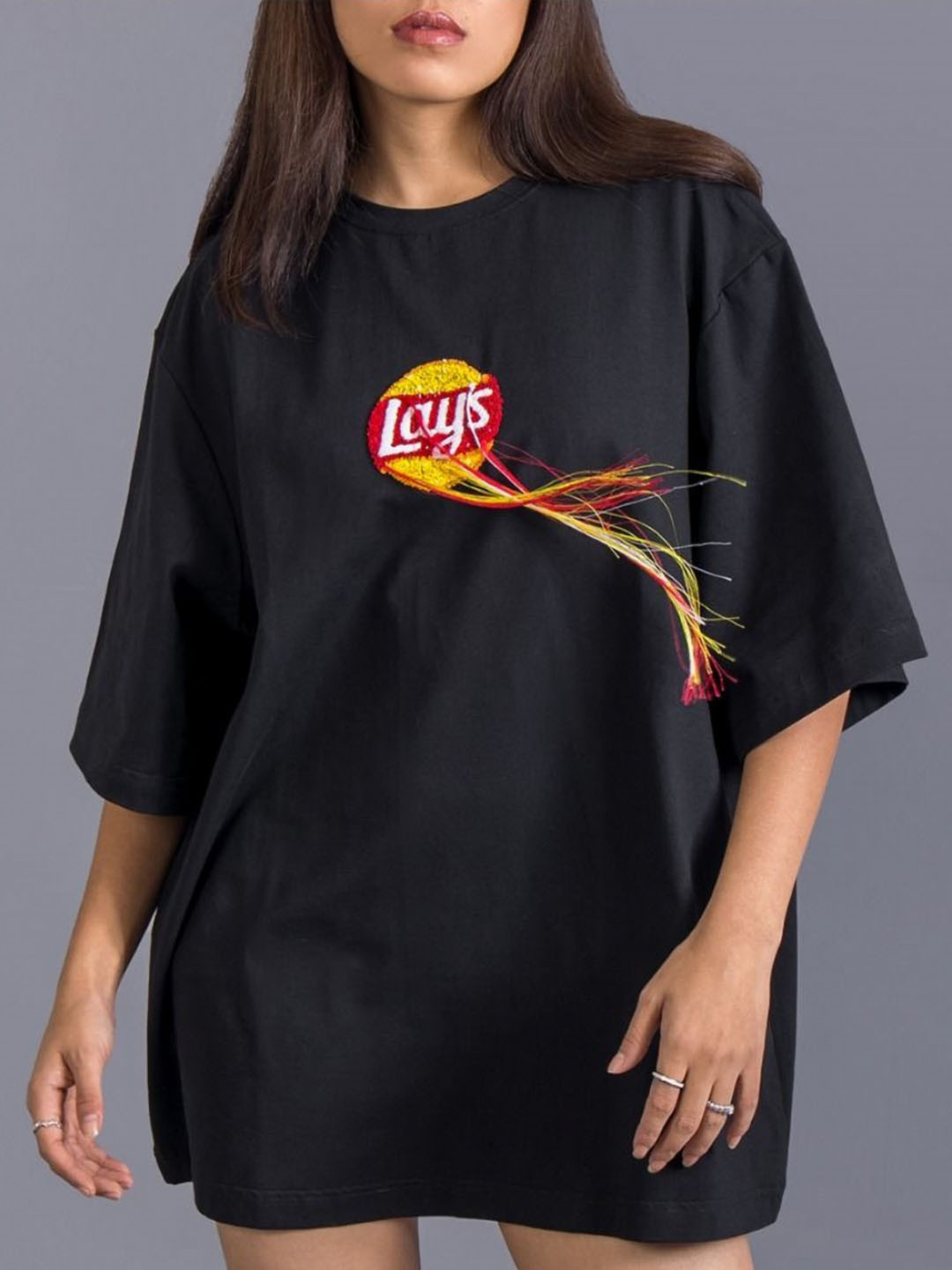 HUEMN Unisex Lays x Huemn Embroidered Longline Oversized Cotton T-shirt