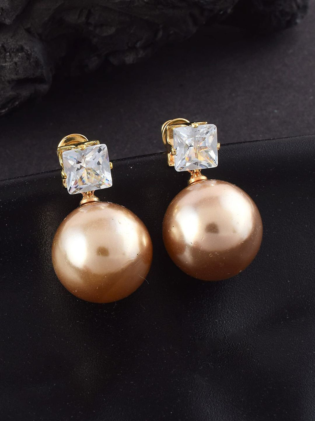 DressBerry Gold-Plated Artificial Stones Studdes & Pearls Beaded Circular Drop Earrings