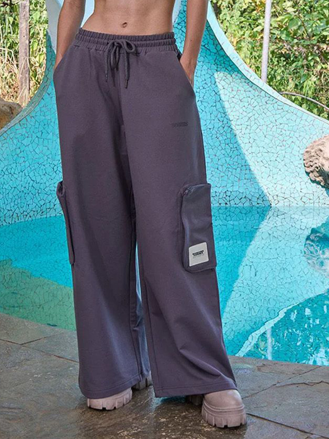 Bonkers Corner Women Stone Grey Heavyweight Cargo Pants With Pockets