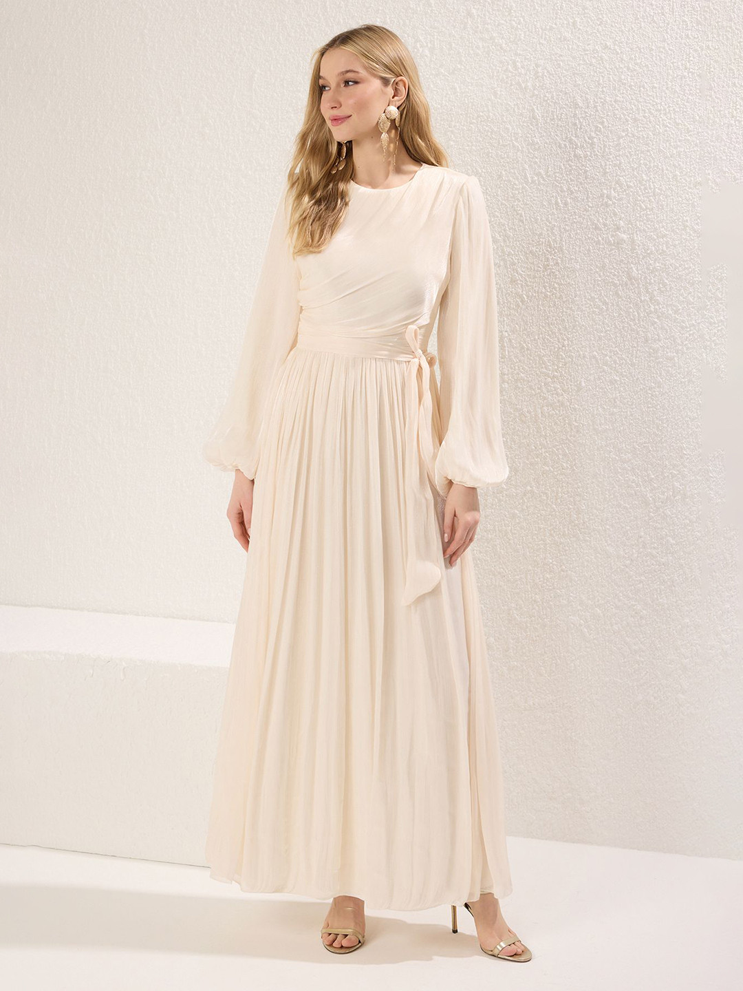 Trendyol Flared Sleeve Tie-Up Draped Fit & Flare Maxi Dress
