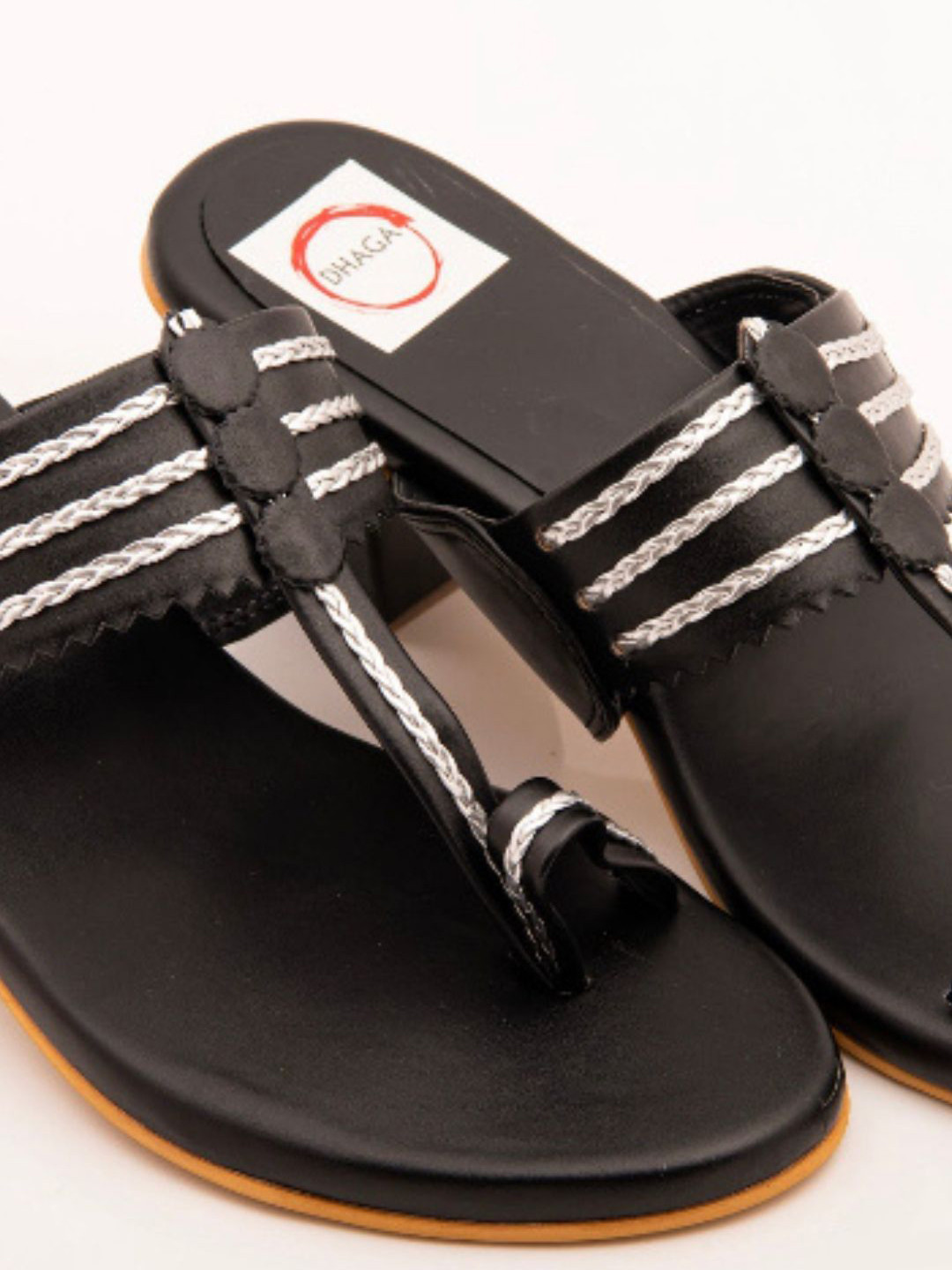 Dhaga Women Striped Sneakers