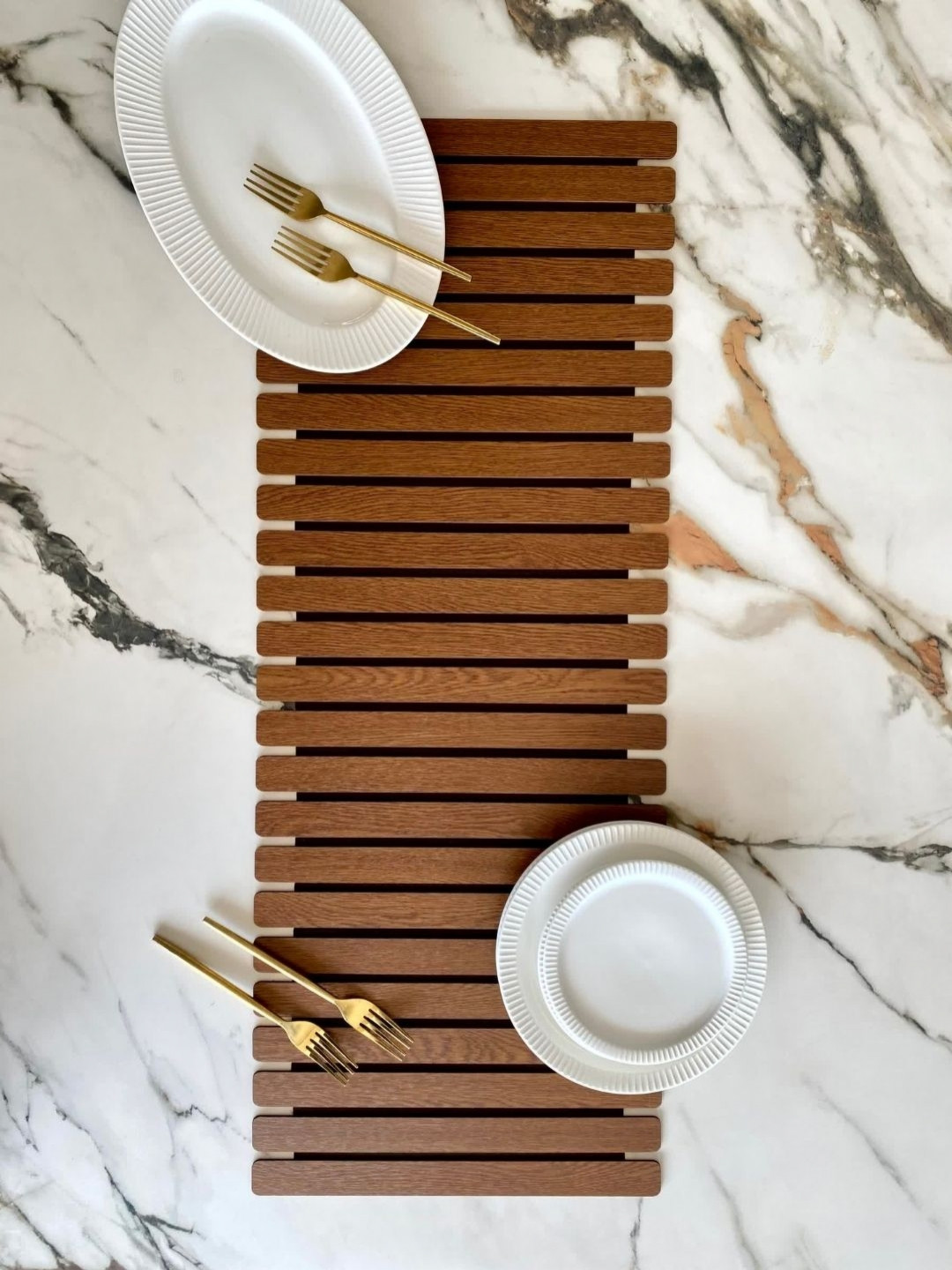 Mason Home Elm Brown Foldable Table Runner