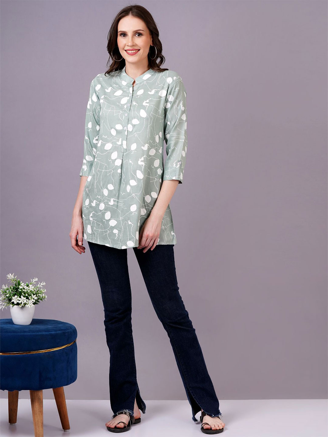 OH MI DIOS Women Floral Printed Mandarin Collar Shirt Style Top