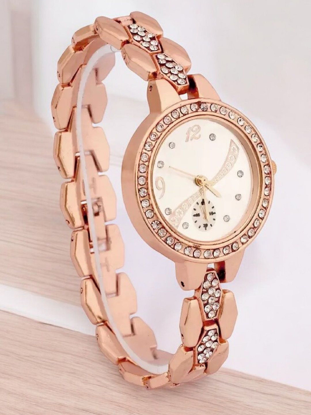 SZN Women Round Dial & Stainless Steel Wrap Around Straps Analogue Watch Geneva Naani