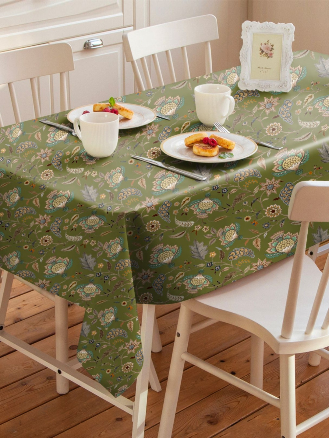 CASABLEU Premium Kasbah Green Floral Printed Rectangle 6-Seater Table Covers