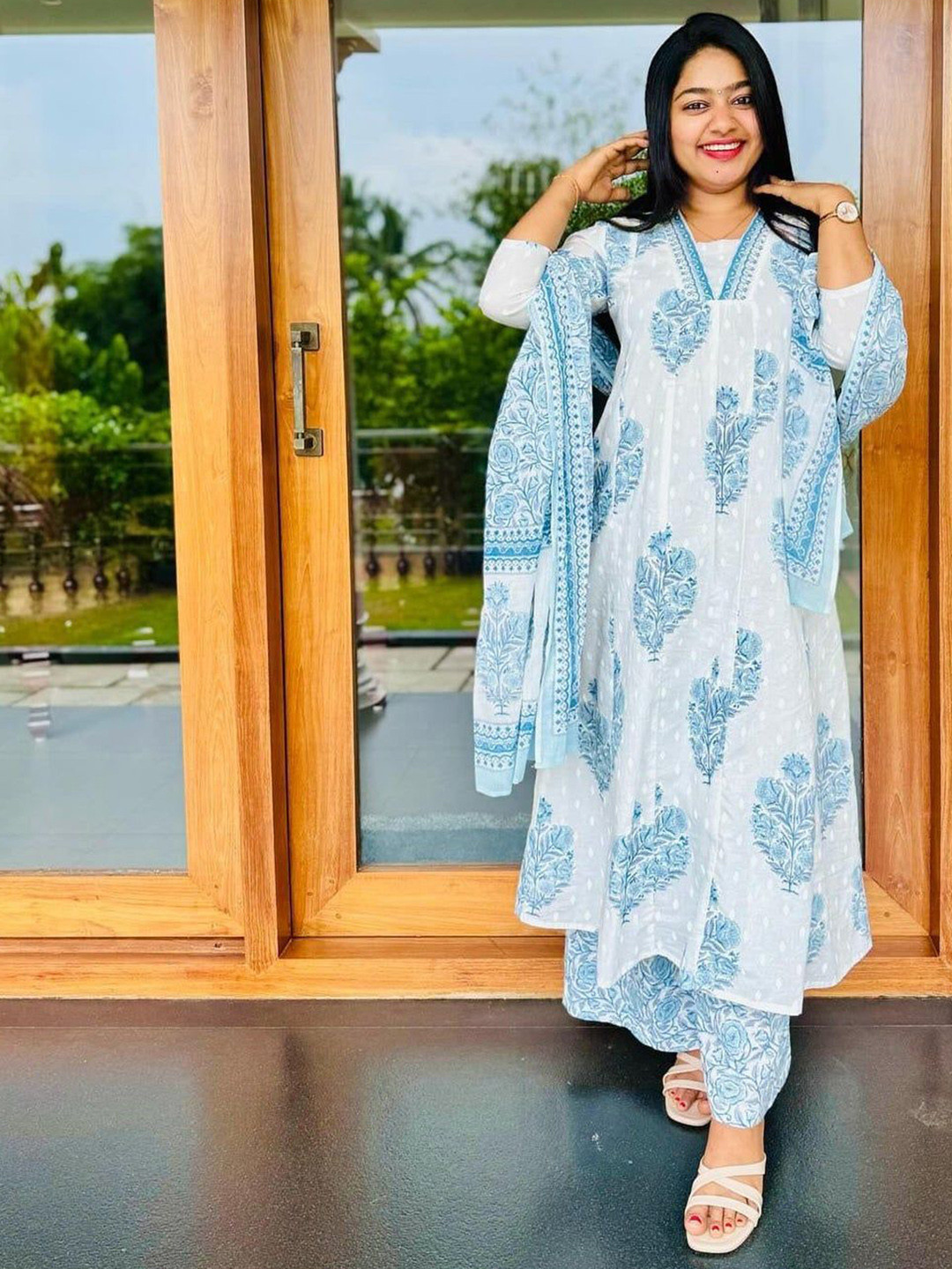 DIVASTRI Women's Rayon Blend Anarkali Printed Kurta Set With Dupatta