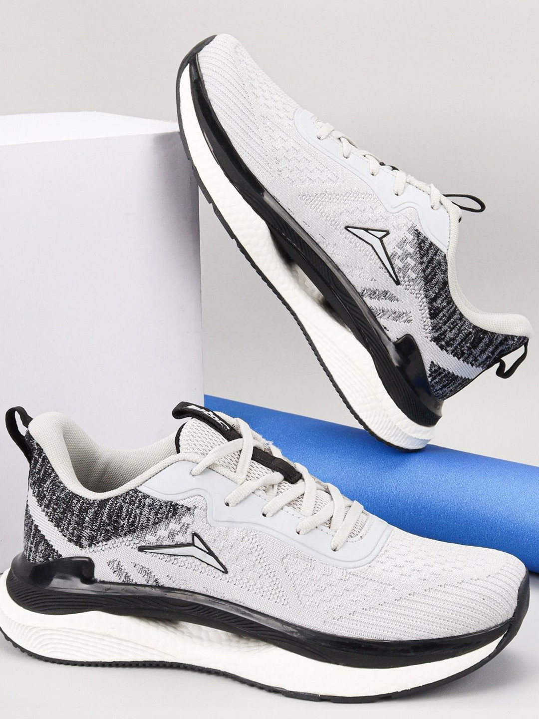 JQR Men RUNWAY PLUS-2 Running Shoes