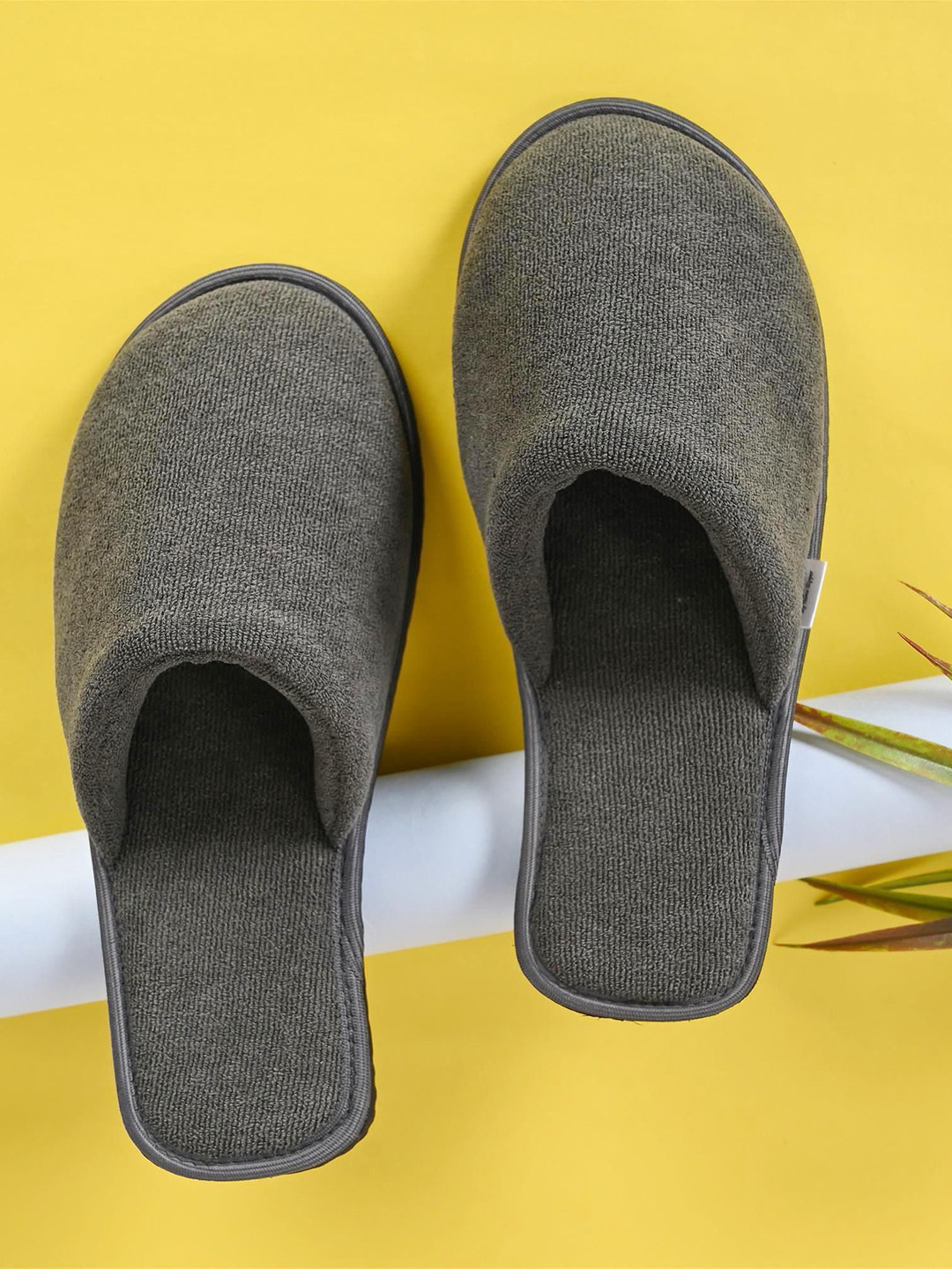 Mifuzi Women Room Slippers