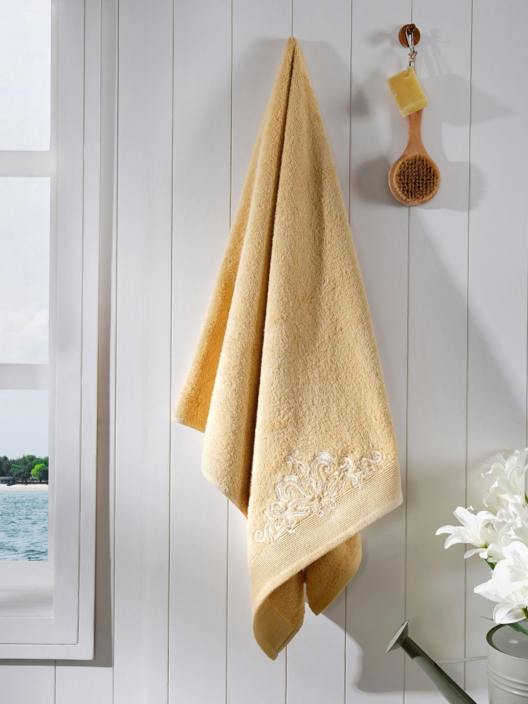 MASPAR Gold-Toned & White Cotton 550 GSM Bath Towel