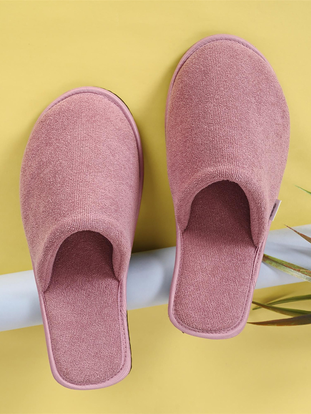 Mifuzi Women Winter Soft Cute Lightweight  Room Slippers