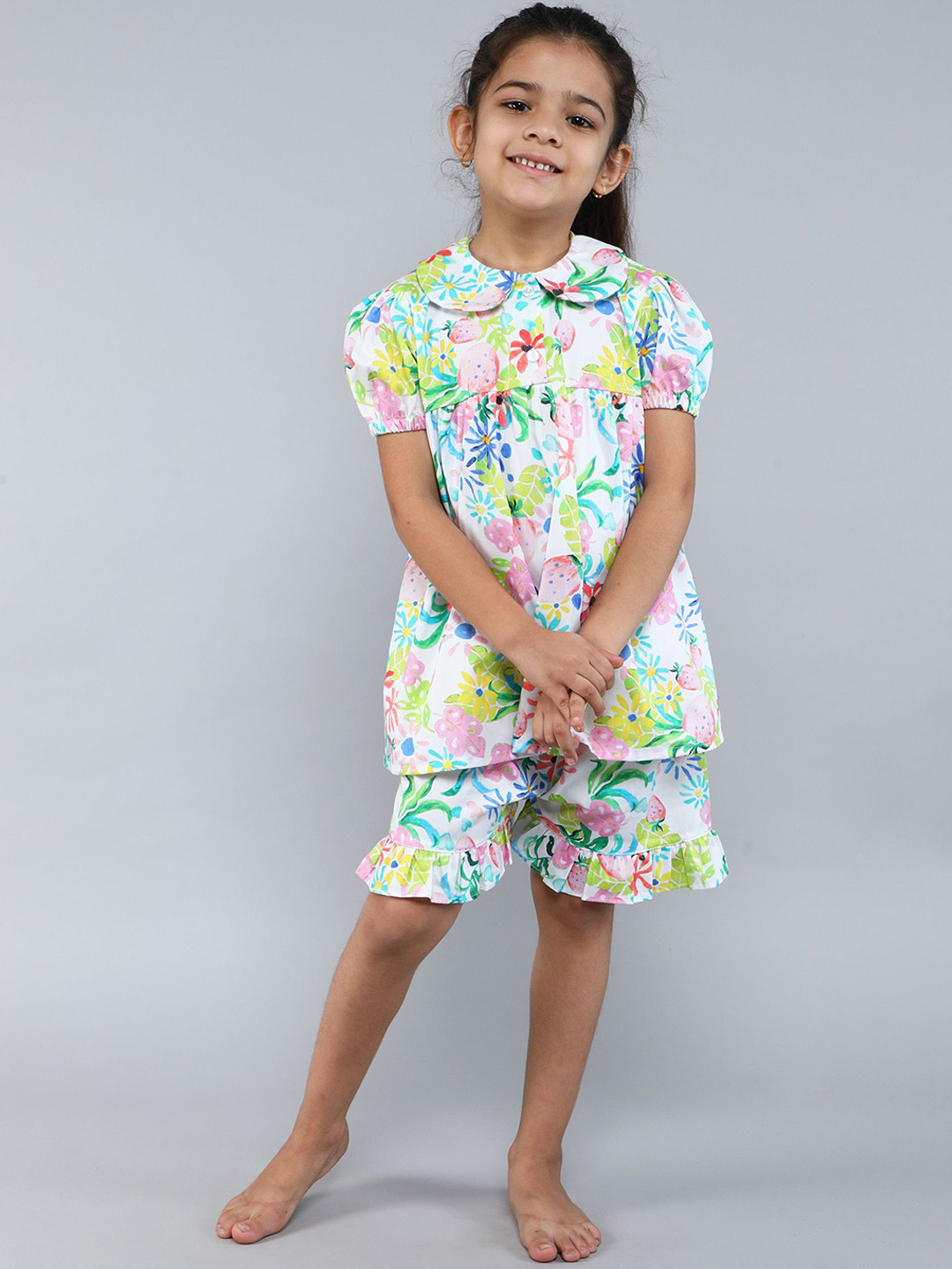 Little Clothings Girls Rinted Shirt With Collar Neck And Paired with Printed Shorts set
