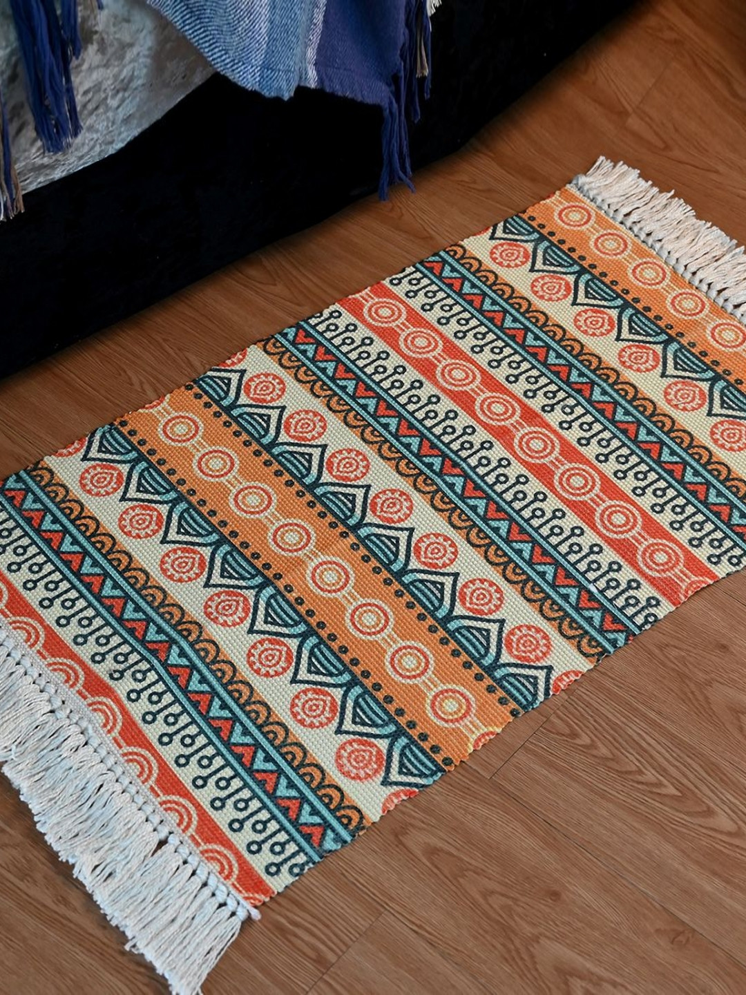 INDIAN HOME FAB Beige & Blue Geometric Printed Anti-Slip Water Absorbent Cotton Floor Mat