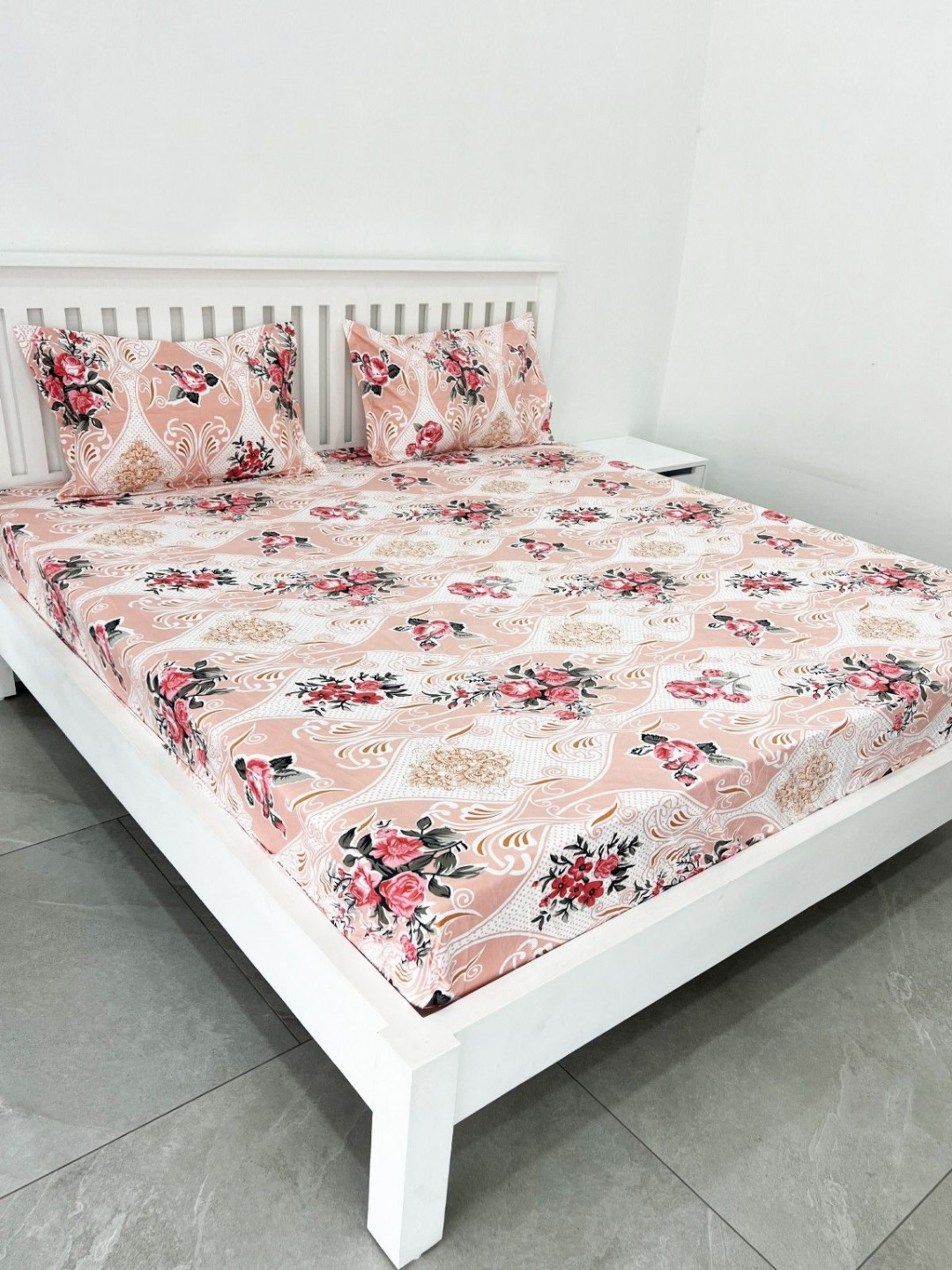 ohello Coral Floral Cotton 300 TC Fitted King Fine Bedsheet with 2 Pillow Covers-72 x 78 inches