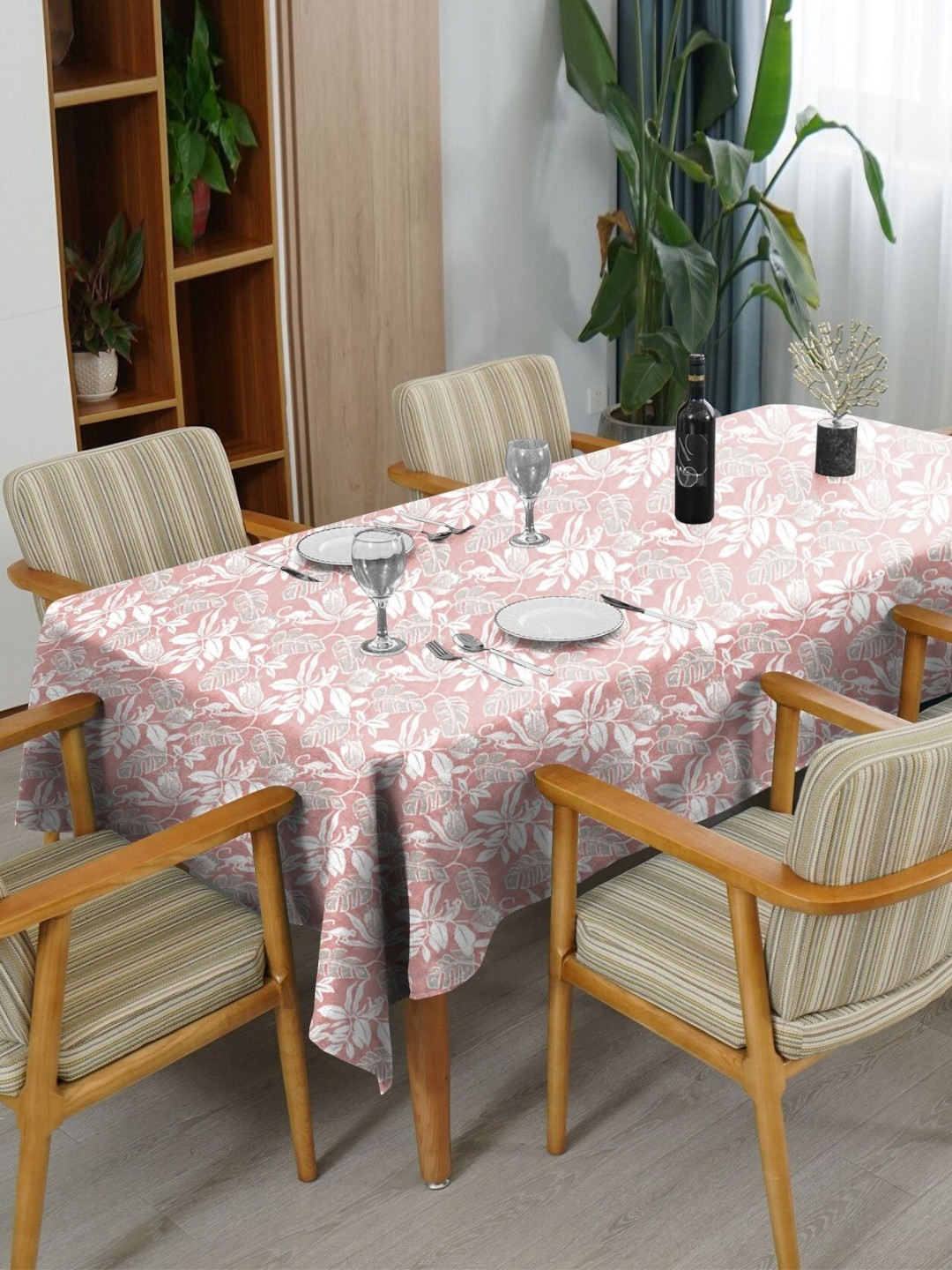 CASABLEU Premium Savanna Pink Floral Printed Rectangle 6-Seater Table Covers