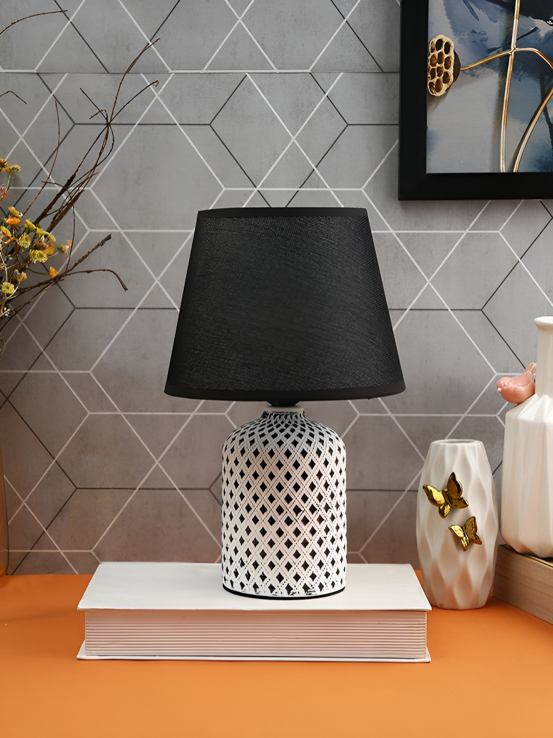 TAYHAA White Printed Ceramic Matte Frustum Shaped Table Lamp