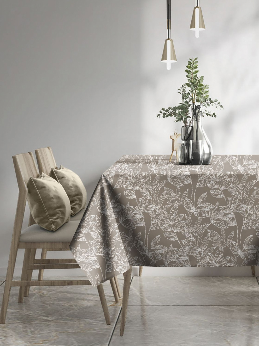 CASABLEU Premium Meadow Brown and White Floral Printed 6-Seater Table Covers